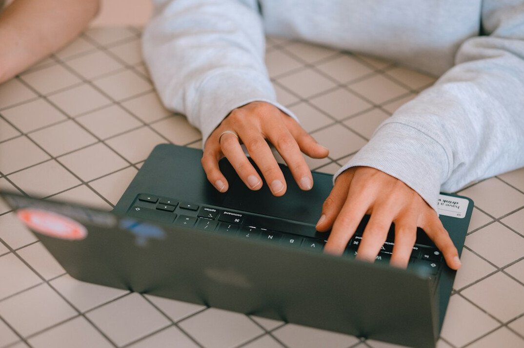 kids playing coding game